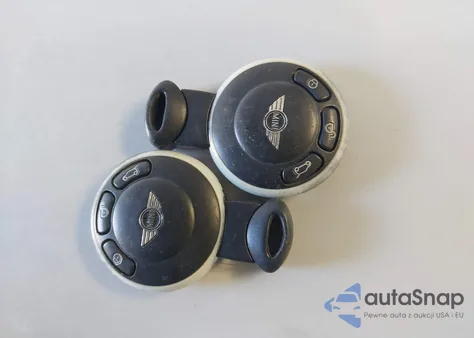 2008 Mini Cooper из США, поврежденный, VIN WMWMF33568TT61894